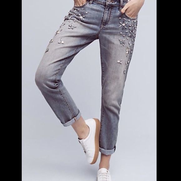 Pilcro Distress Jewel Rhinestone Mid Rise Crop 29 - Picture 1 of 6